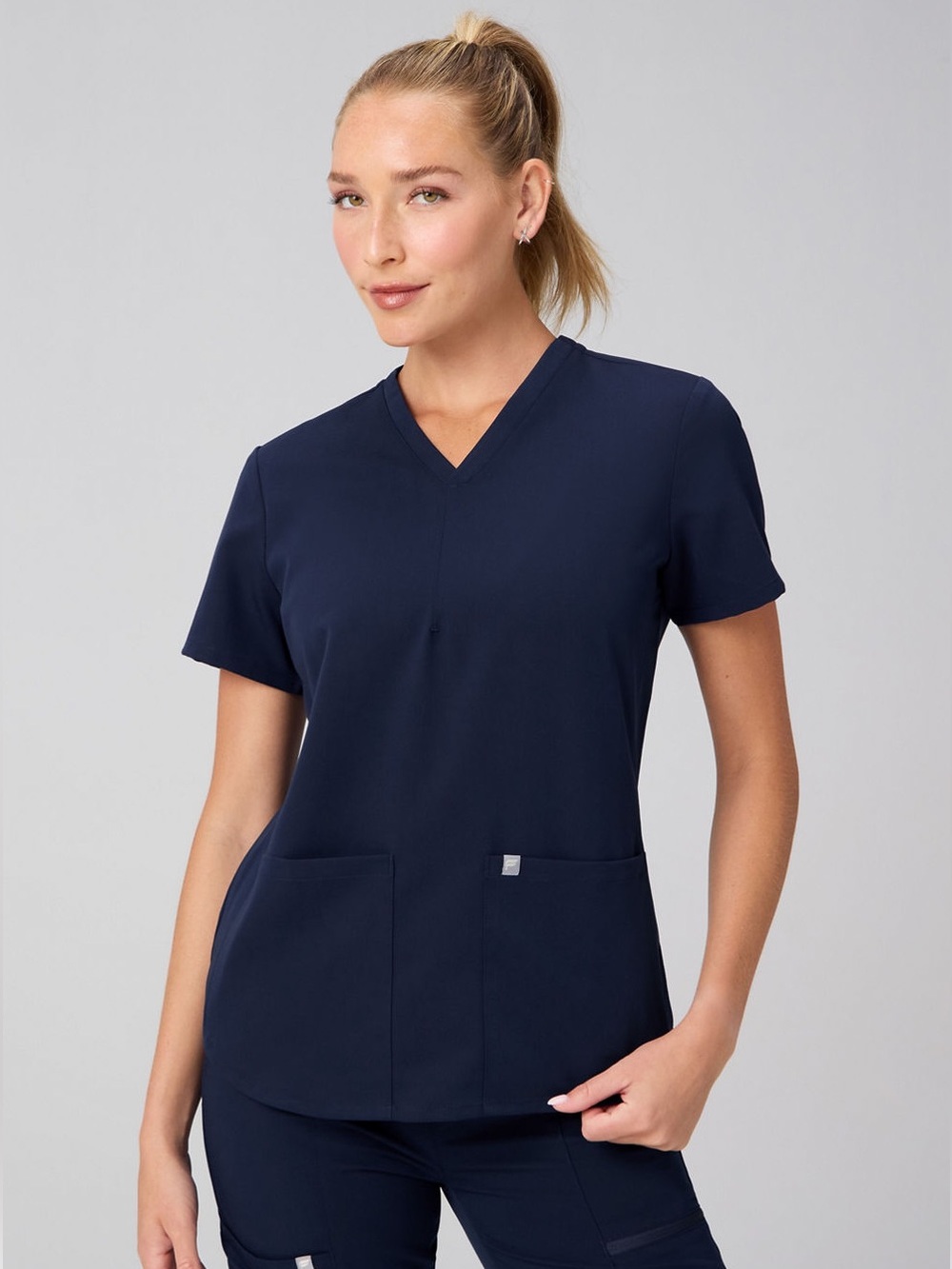 Fabletics Pocket Scrub Top Method 2 in Navy Size XXL/1X